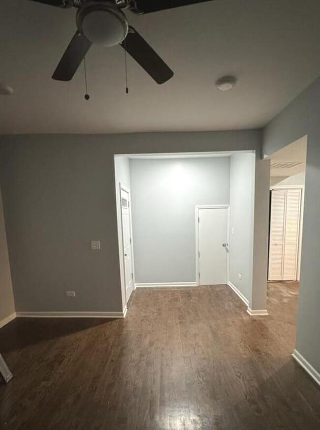 Building Photo - 1836 S May St