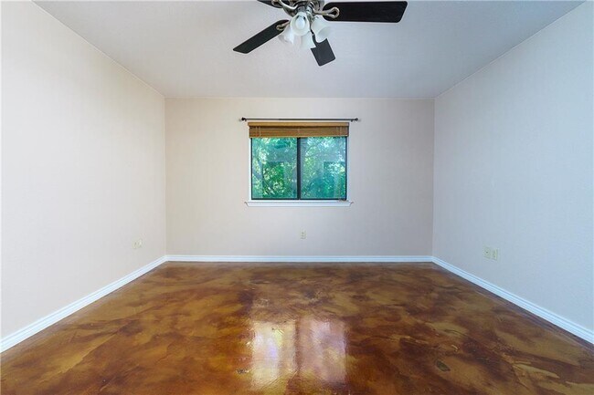 Building Photo - 8200 Neely Dr