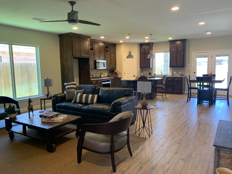 Building Photo - 1312 Solomon Ln