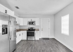 Building Photo - 2960 NW 63rd St