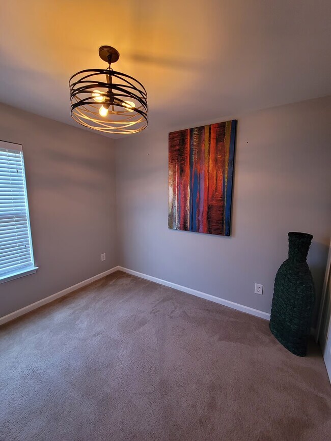 Building Photo - 2271 Crosscut Dr