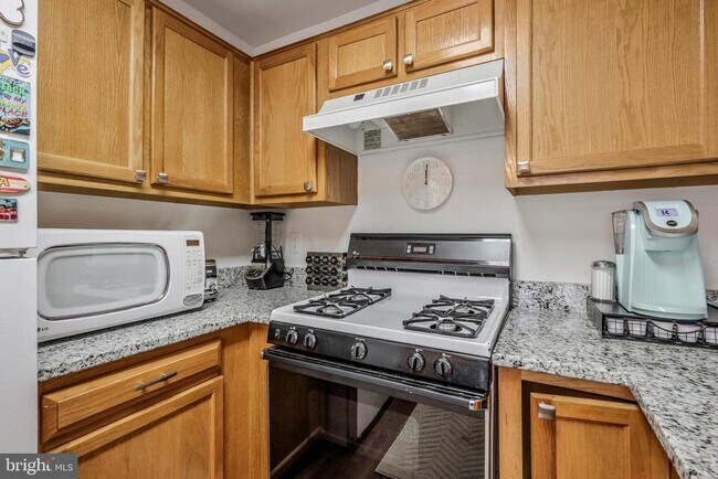 Building Photo - 9259 Cardinal Forest Ln