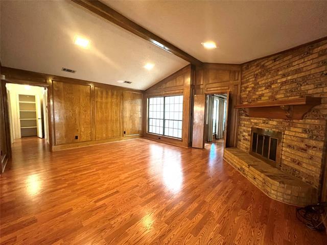 Building Photo - 1501 Willow Crest Dr