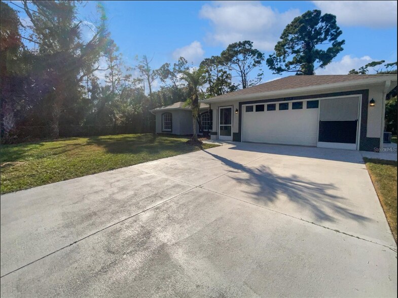 Building Photo - 3053 Draper Terrace