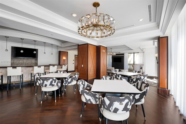 Building Photo - 610 W Las Olas Blvd