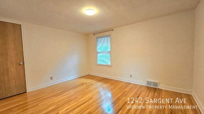 Building Photo - 1242 Sargent Ave
