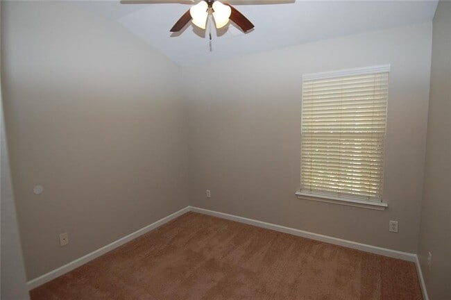 Building Photo - 6956 Rogers Point