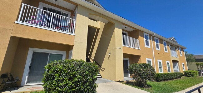Building Photo - Move-In Special 1/2 off 1st month rent!