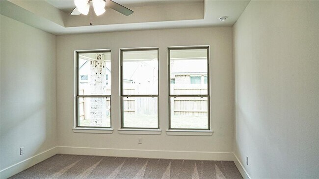 Building Photo - 7102 Grassland Vis Ln