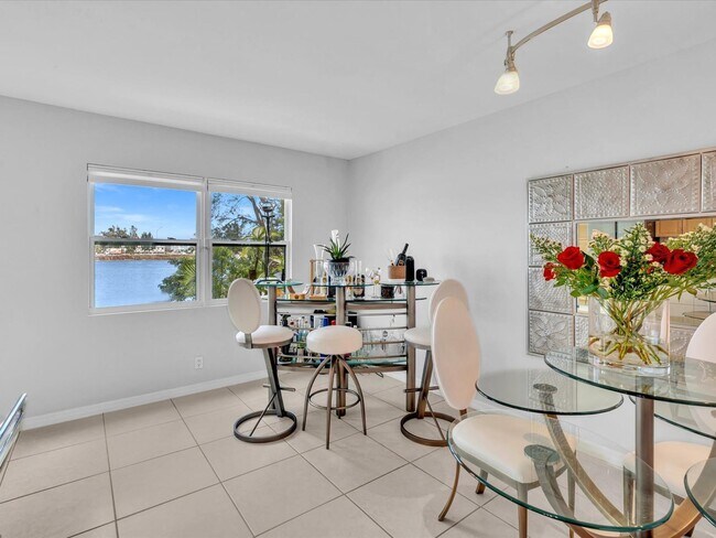 Building Photo - 3370 Beau Rivage Dr