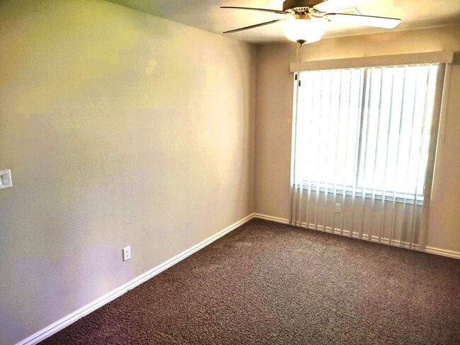 Building Photo - Dazzling Two Story Westside Home With Refrigerated Air Located In Quiet Neighborhood