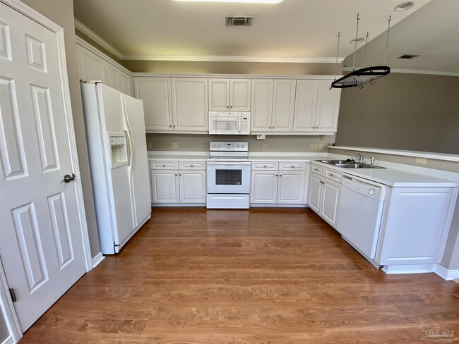 Building Photo - 4114 Oak Pointe Dr