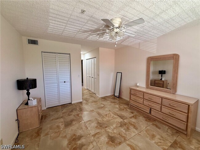 Building Photo - 1265 Wildwood Lakes Blvd