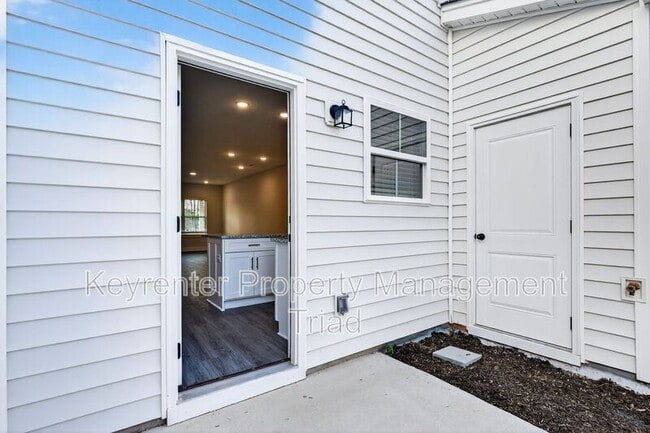 Building Photo - 4655 Canter Park Ln