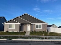 Building Photo - Newly built home with 3 car garage