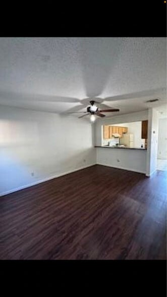 Building Photo - 696 Tyner St