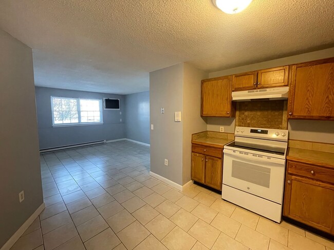 Building Photo - 179 Loudon Rd