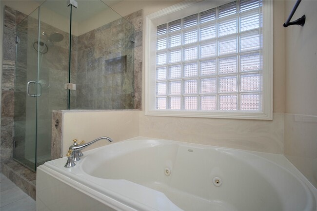 Building Photo - 3135 Old Masters Dr