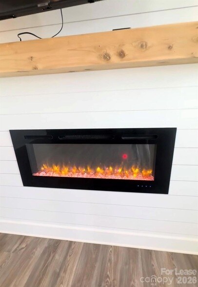 Building Photo - 2011 Weddington Pointe Dr