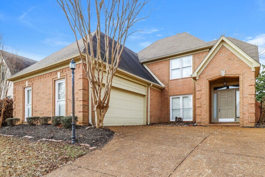 Primary Photo - 1153 Hunters Green Cir S