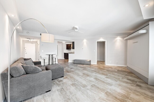 Building Photo - 3800 Galt Ocean Dr