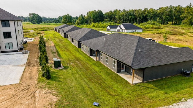 Building Photo - 120 Beechwood Ln