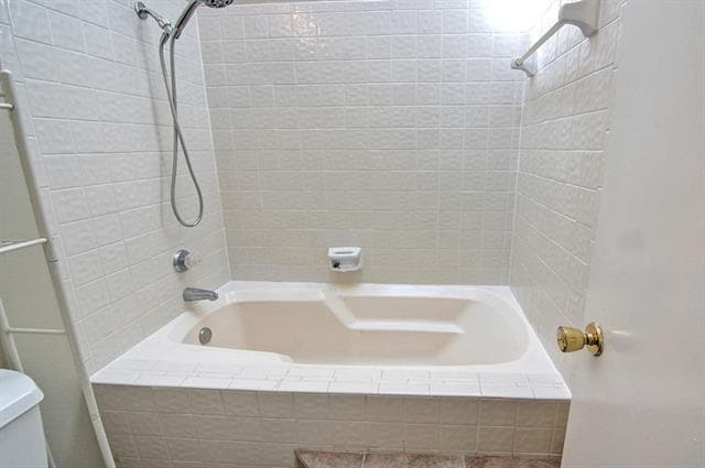Building Photo - 4242 N Capistrano Dr