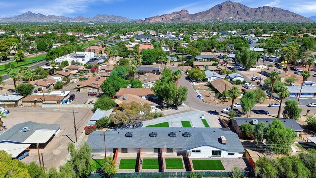 Building Photo - Remodeled 1BR with Private Yard + $250 Gift Card – Move In Today