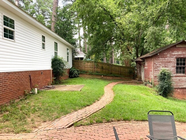 Building Photo - Charming 3 bed, 3 bath Home in Prime Augus...