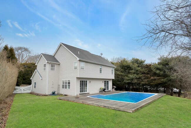 Building Photo - 82 Sea Farm Ln