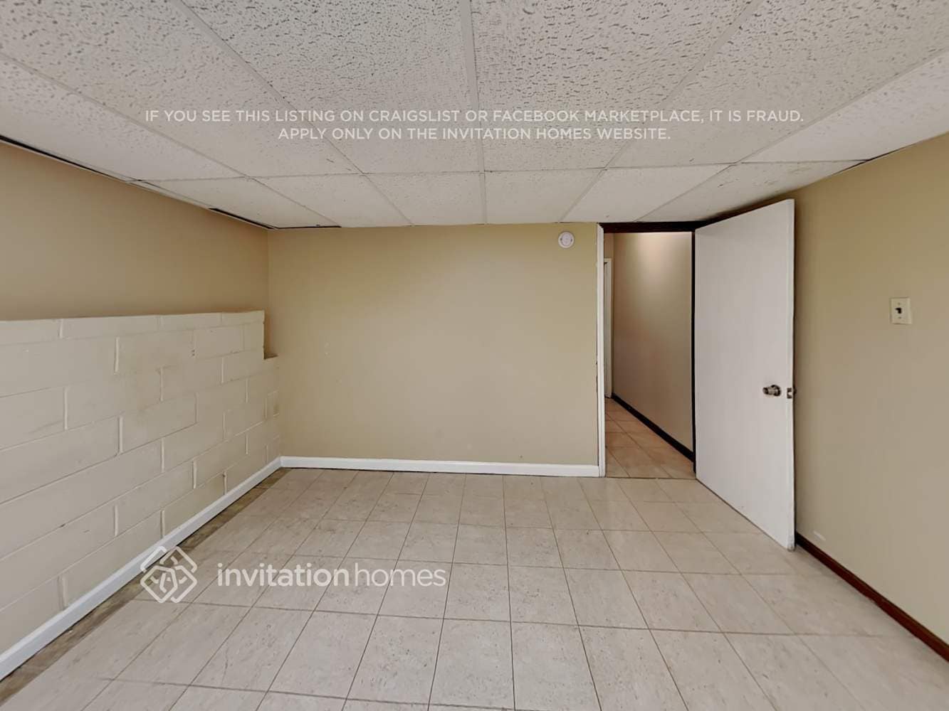 Building Photo - 104 Village Ct