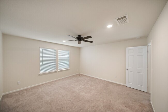 Building Photo - 14551 Maple Field Dr