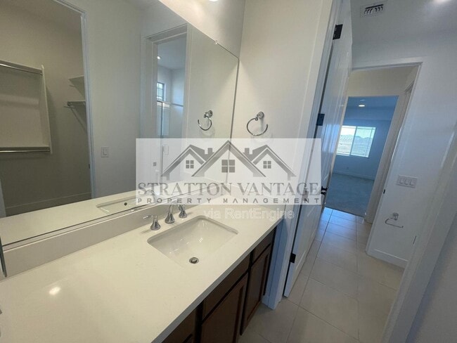 Building Photo - 20457 E Silver Creek Ln