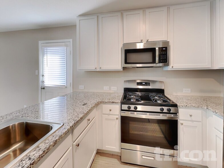 Building Photo - 10246 Devon Wheel St