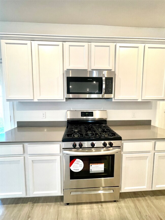 Building Photo - 5011 Viridian Forrest Dr