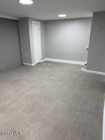 Building Photo - 285 Mt Hope Dr