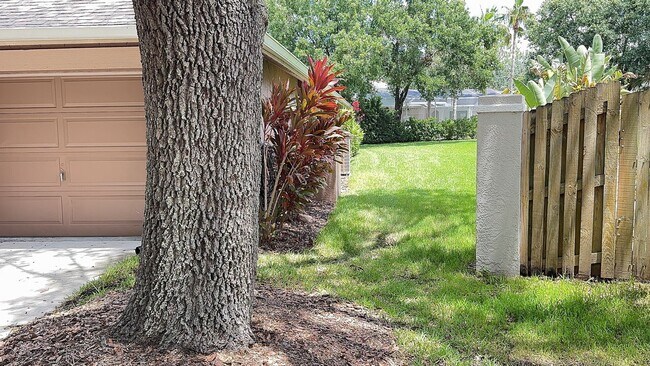 Building Photo - For Rent: A dazzling 5-bedroom, 3-bathroom...