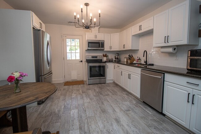 Building Photo - 4112 Spring Hill Road