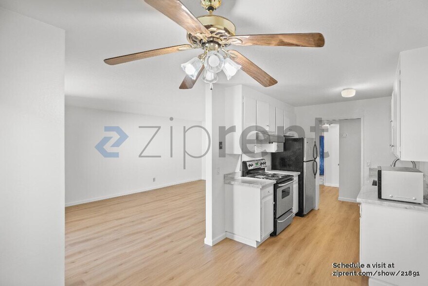 Building Photo - 255 S Rengstorff Ave