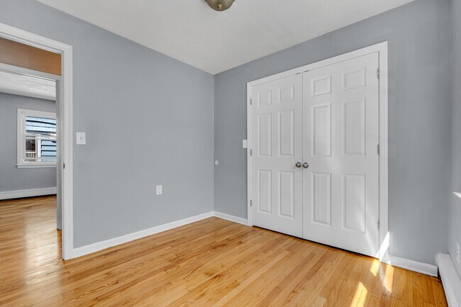 Building Photo - 509 Westfield Ave