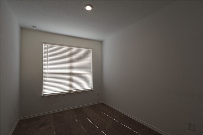 Building Photo - 14894 Ash Landing Dr