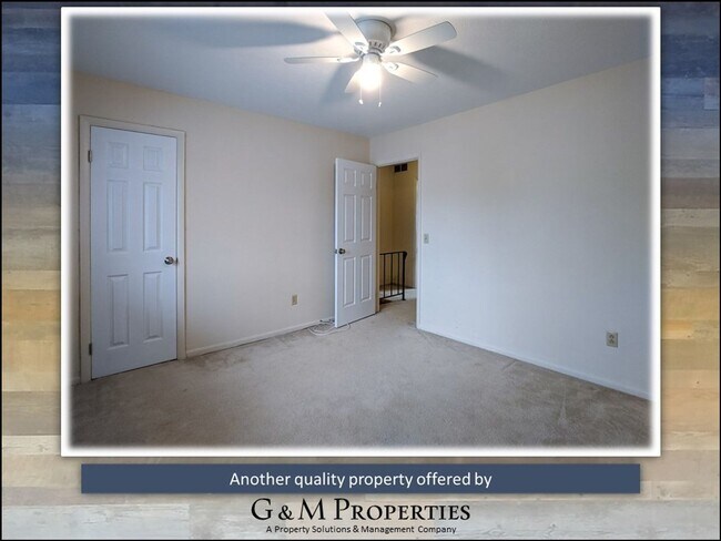 Building Photo - 2 Bedroom Townhome - Available off of Fren...