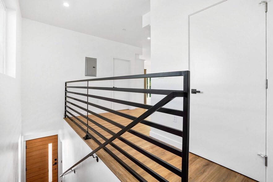 hallway - 2318 W 2nd St