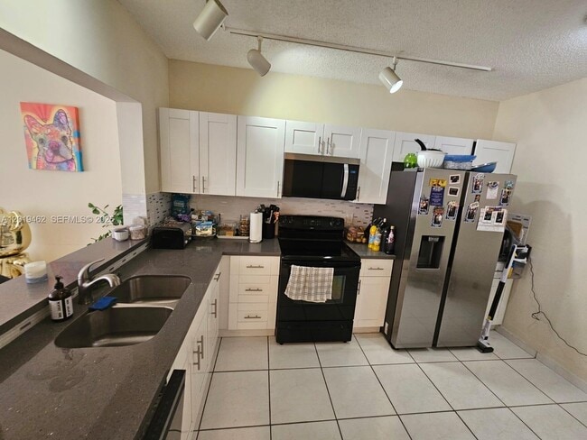 Building Photo - 21394 Marina Cove Cir