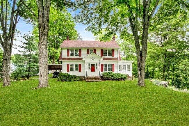 Primary Photo - 171 Goldens Bridge Rd
