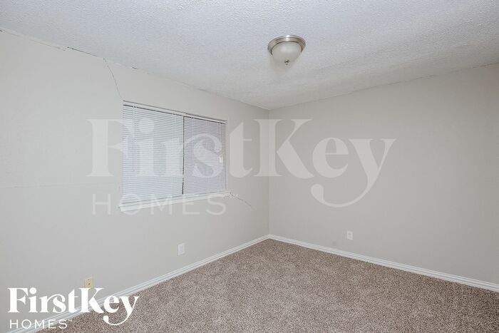 Building Photo - 1626 Glenhill Ln