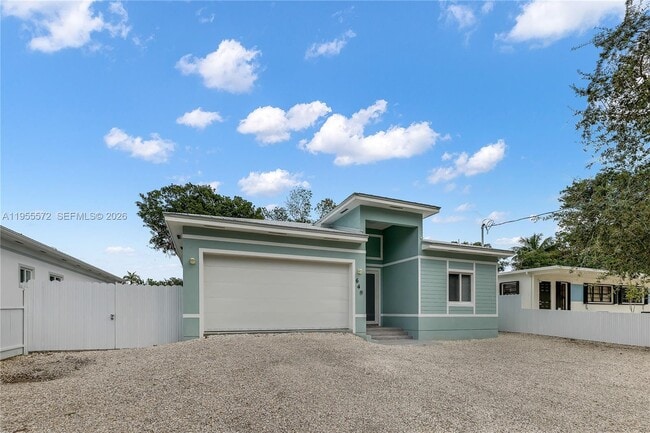 Building Photo - 640 Colson Dr