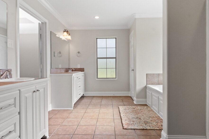 Building Photo - 107 Fox Trot Ln