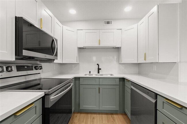 Building Photo - 3675 Gulf Blvd