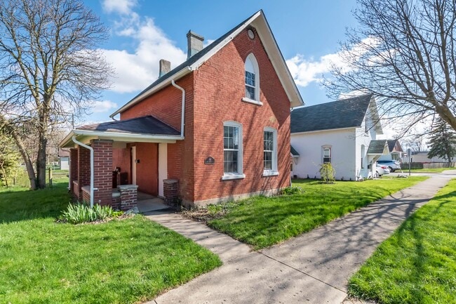 Building Photo - Cozy 3-Bedroom Home in the Heart of London, OH – Move-In Ready!